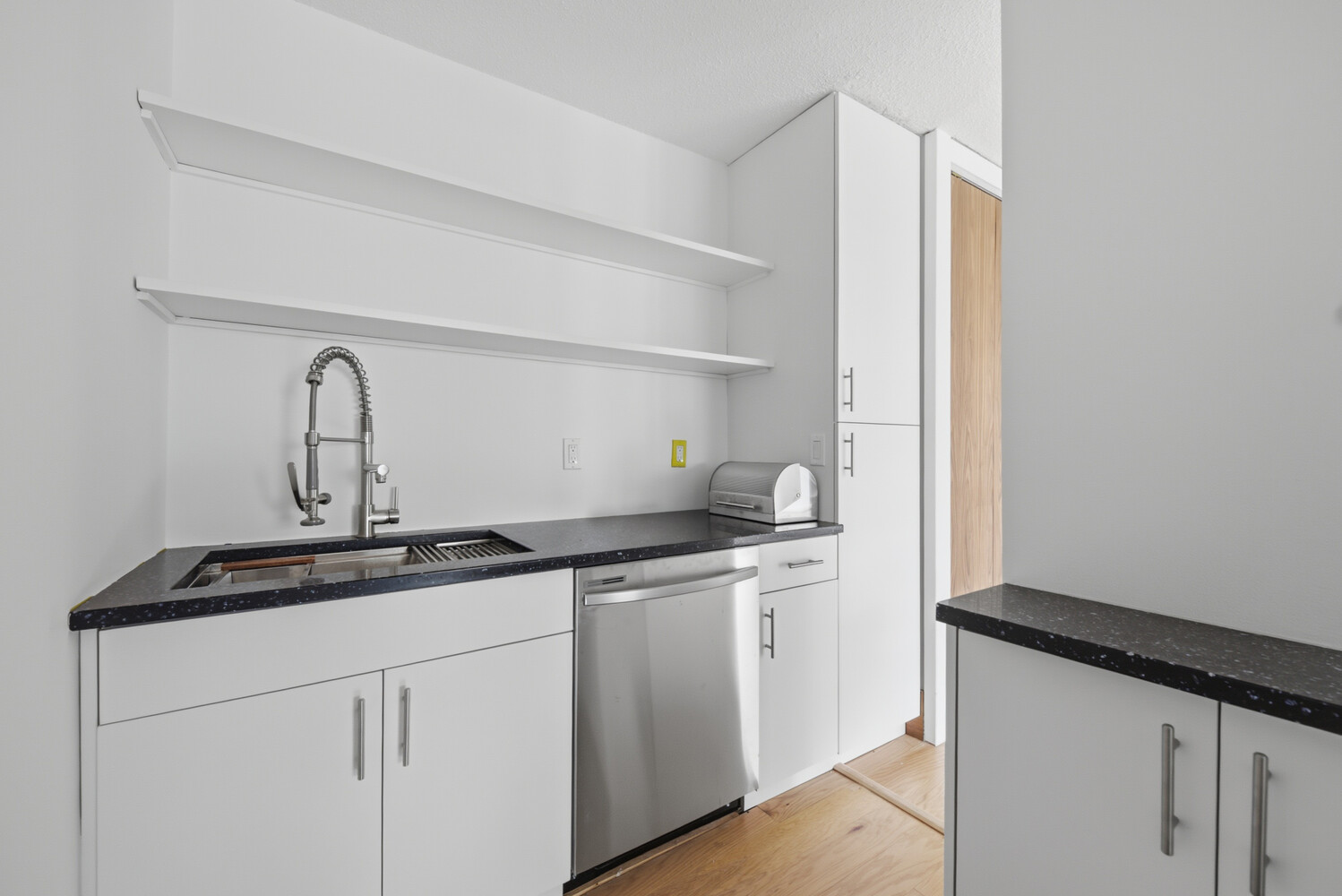 299 Pearl Street 5E Seaport District New York NY 10038