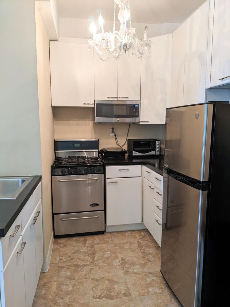 211 East 35th Street Murray Hill New York NY 10016
