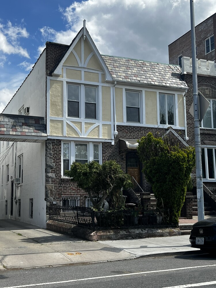 6659 Colonial Road Bay Ridge Brooklyn NY 11220