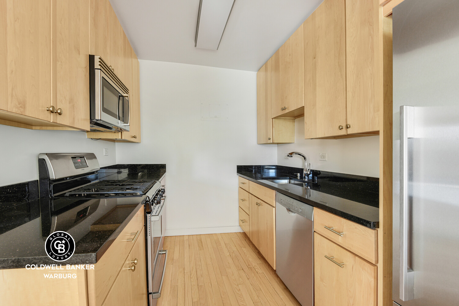 40 East 94th Street 17G Carnegie Hill New York NY 10128