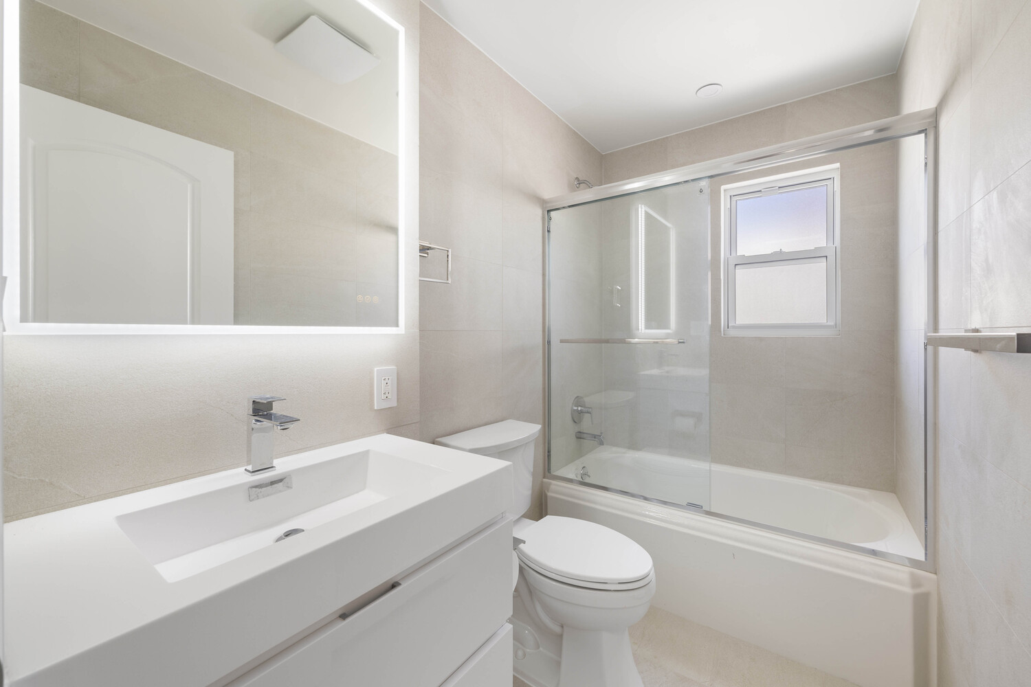 58-28 84th Street 2 Middle Village Queens NY 11379