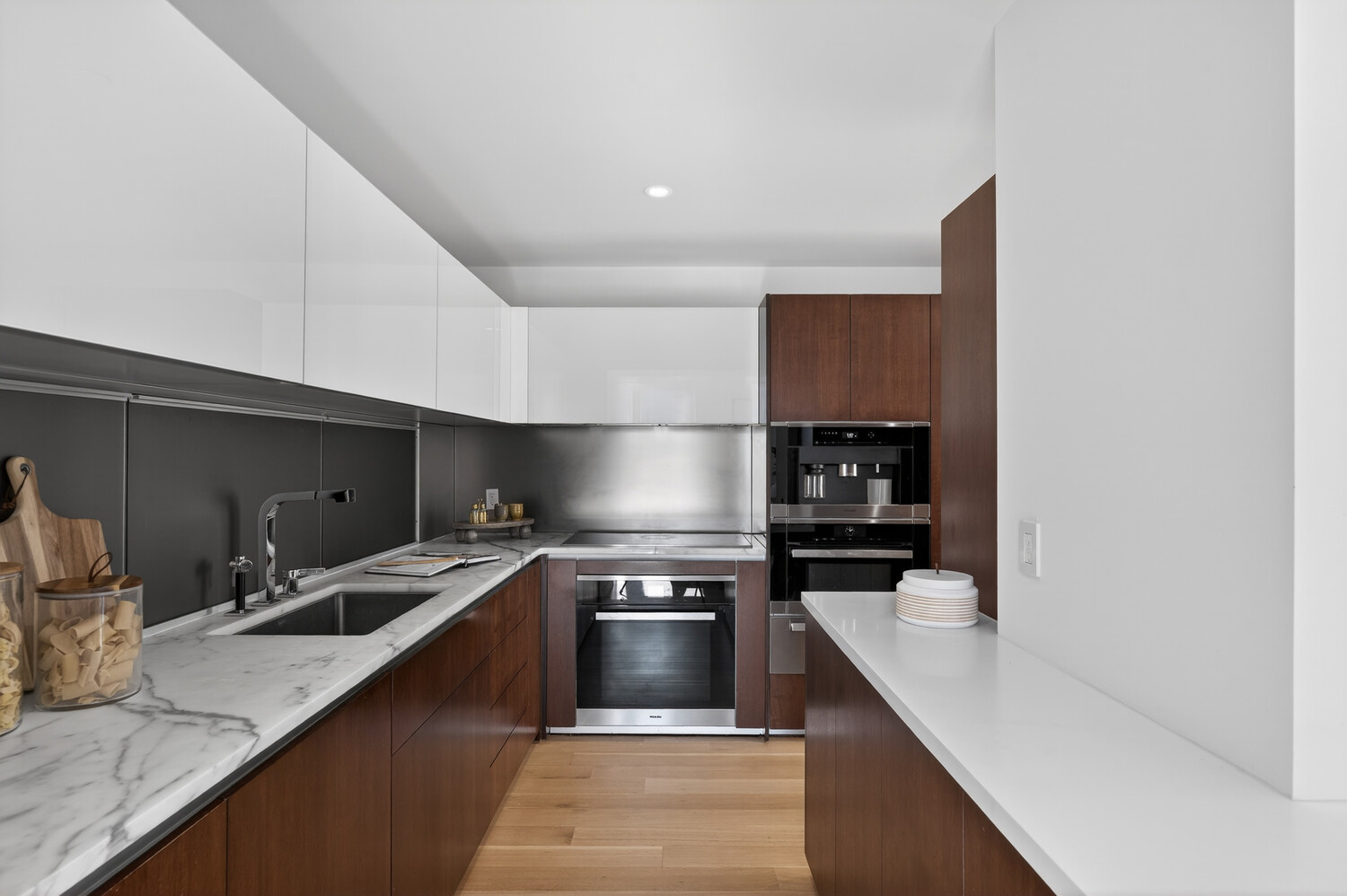 135 West 52nd Street PH4 Midtown West New York NY 10019