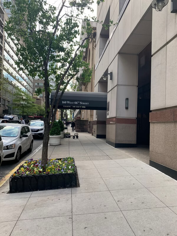 160 West 66th Street 28A Lincoln Square New York NY 10023