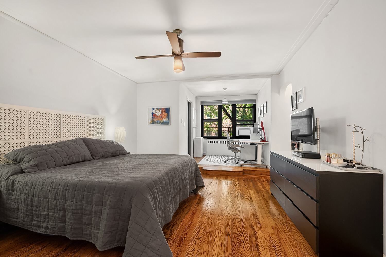 350 East 77th Street 2AB Upper East Side New York NY 10075