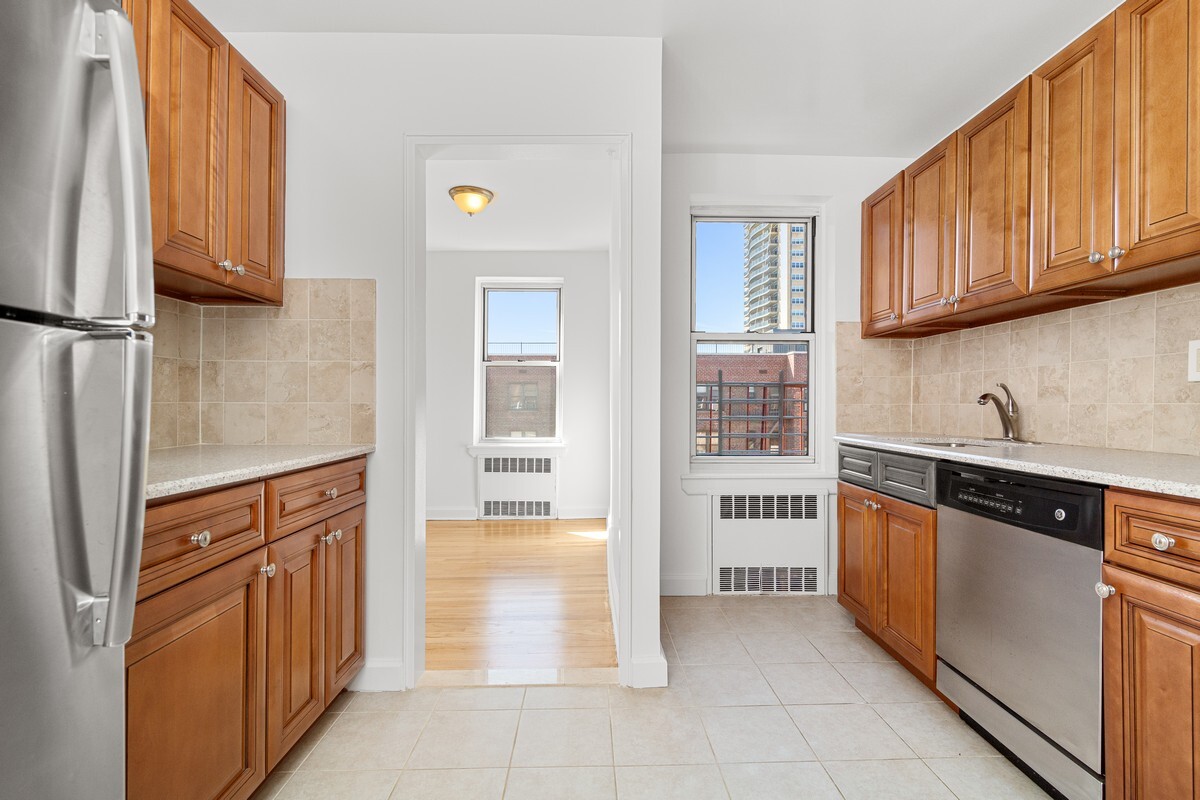 105-21 66th Avenue Forest Hills Queens NY 11375