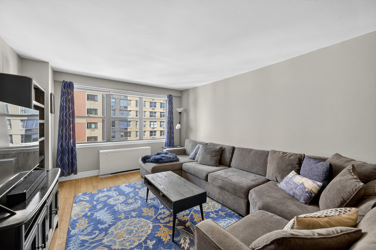 201 East 28th Street 14M Kips Bay New York NY 10016