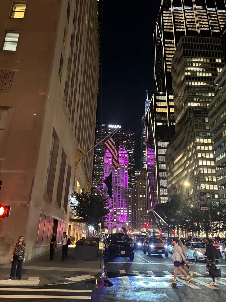 1600 Broadway Midtown West New York NY 10019