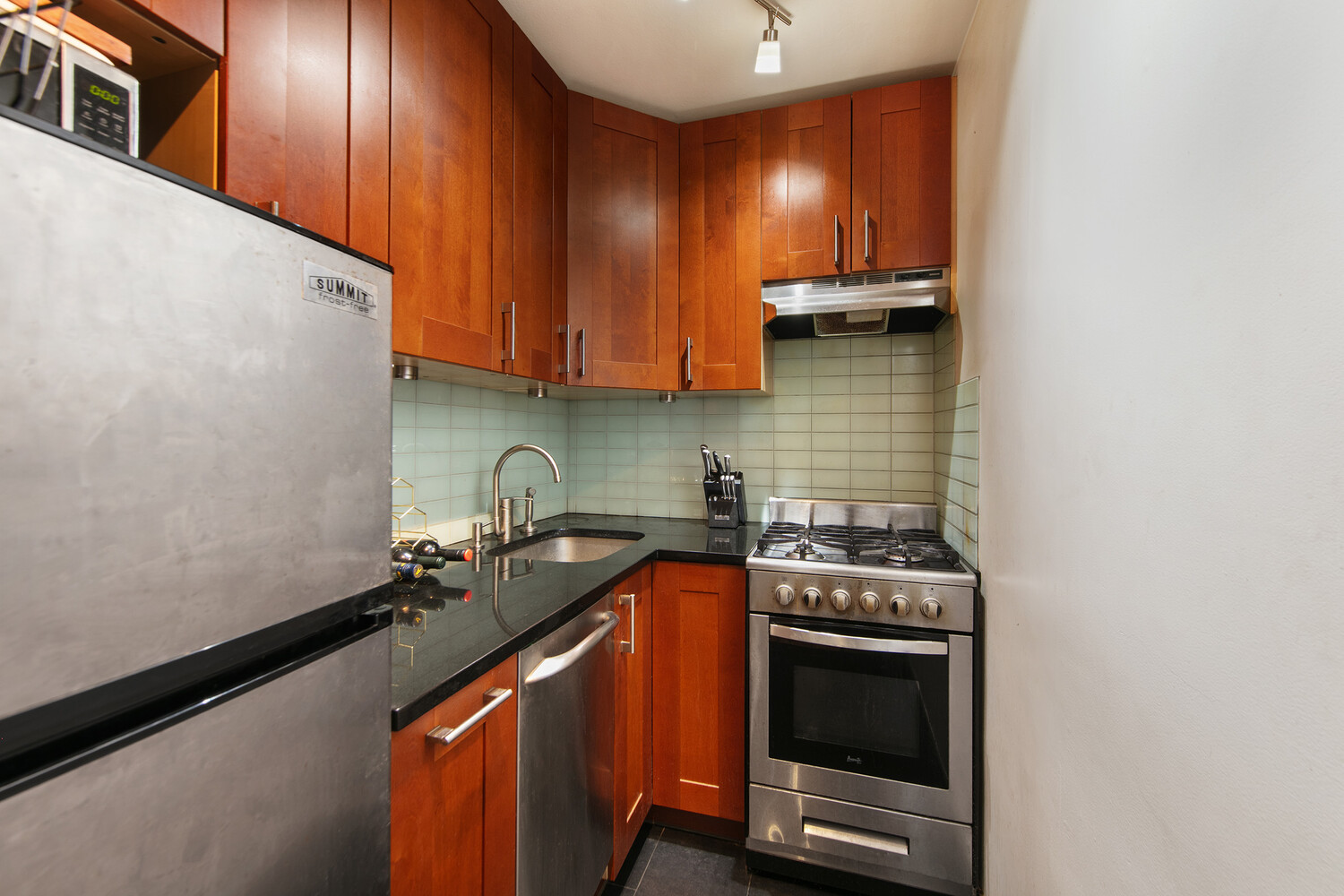 201 West 21st Street 6H Chelsea New York NY 10011