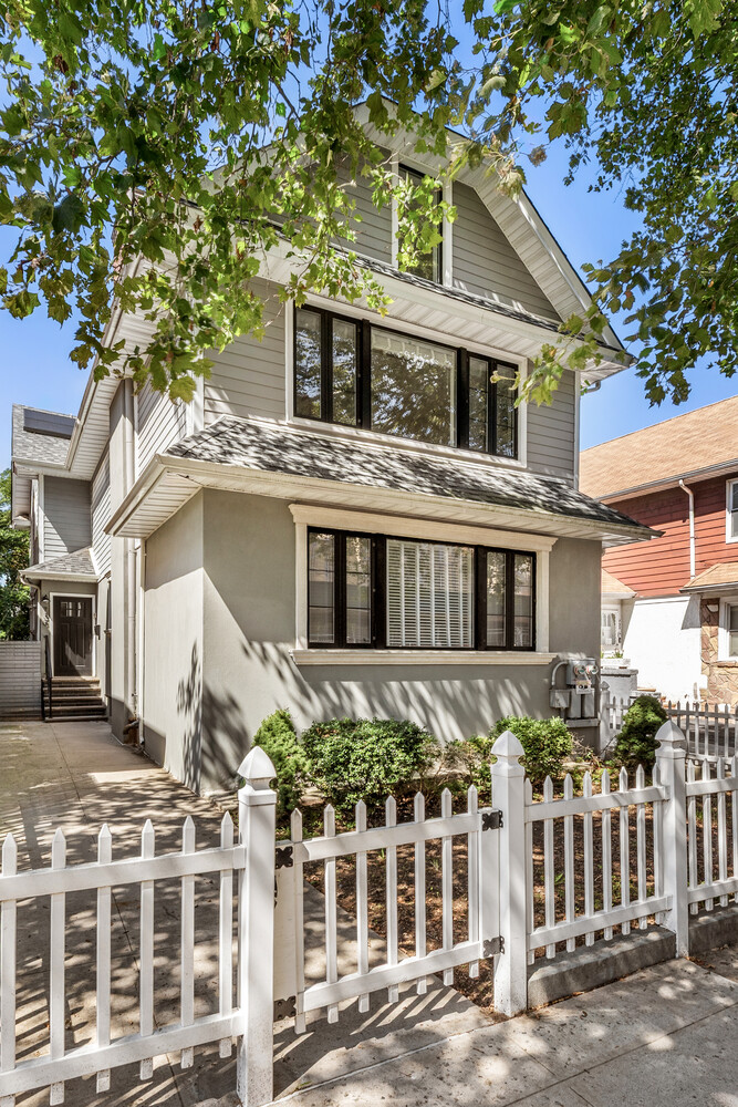 736 East 23rd Street Ditmas Park Brooklyn NY 11210