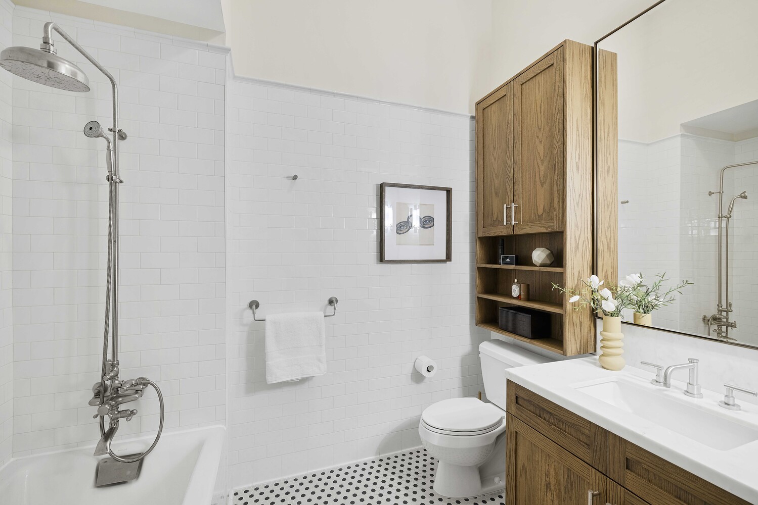520 West 45th Street 4C Clinton New York NY 10036