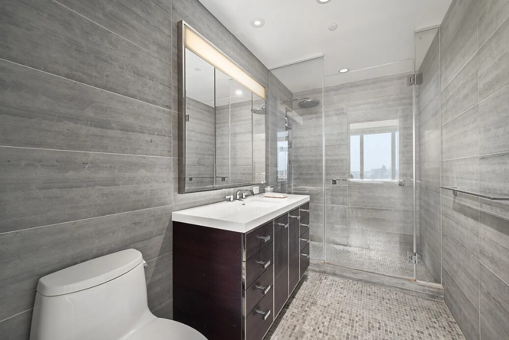 252 South Street 46K Lower East Side New York NY 10002