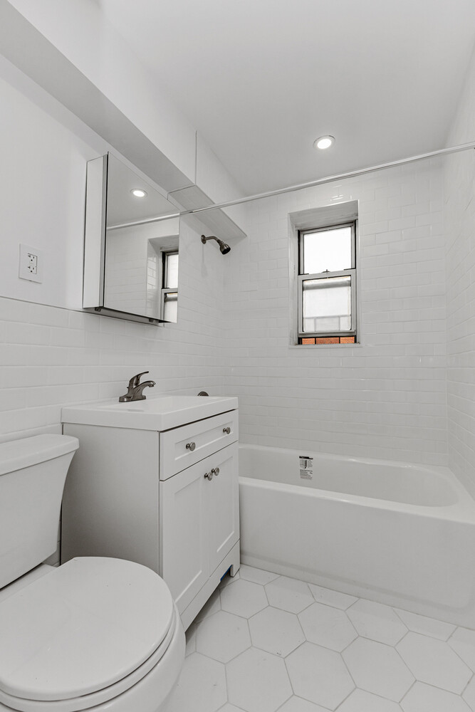 65-35 Yellowstone Blvd. 6F Forest Hills Queens NY 11375