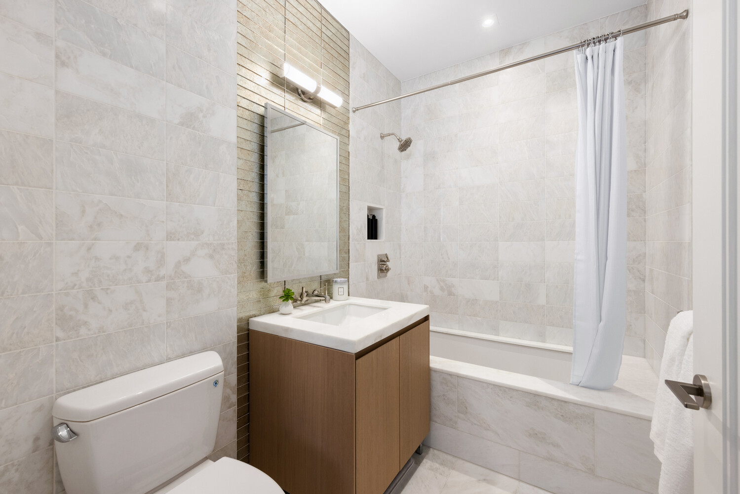 215 East 19th Street 6B Gramercy Park New York NY 10003