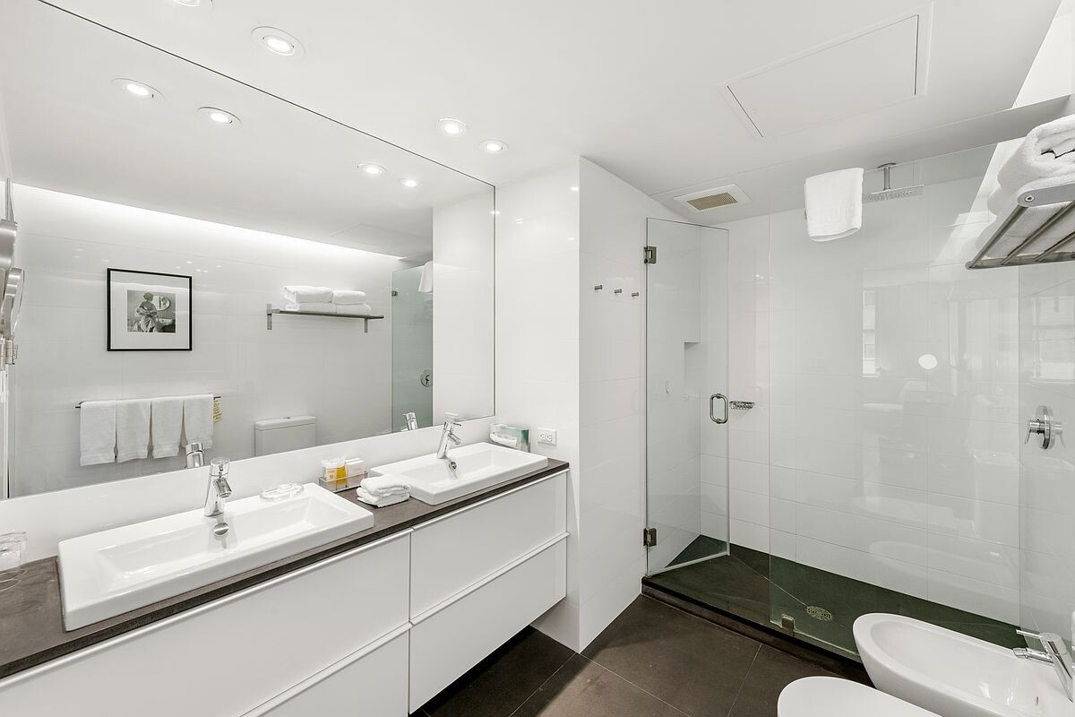 111 East 56th Street 1415 Midtown East New York NY 10022