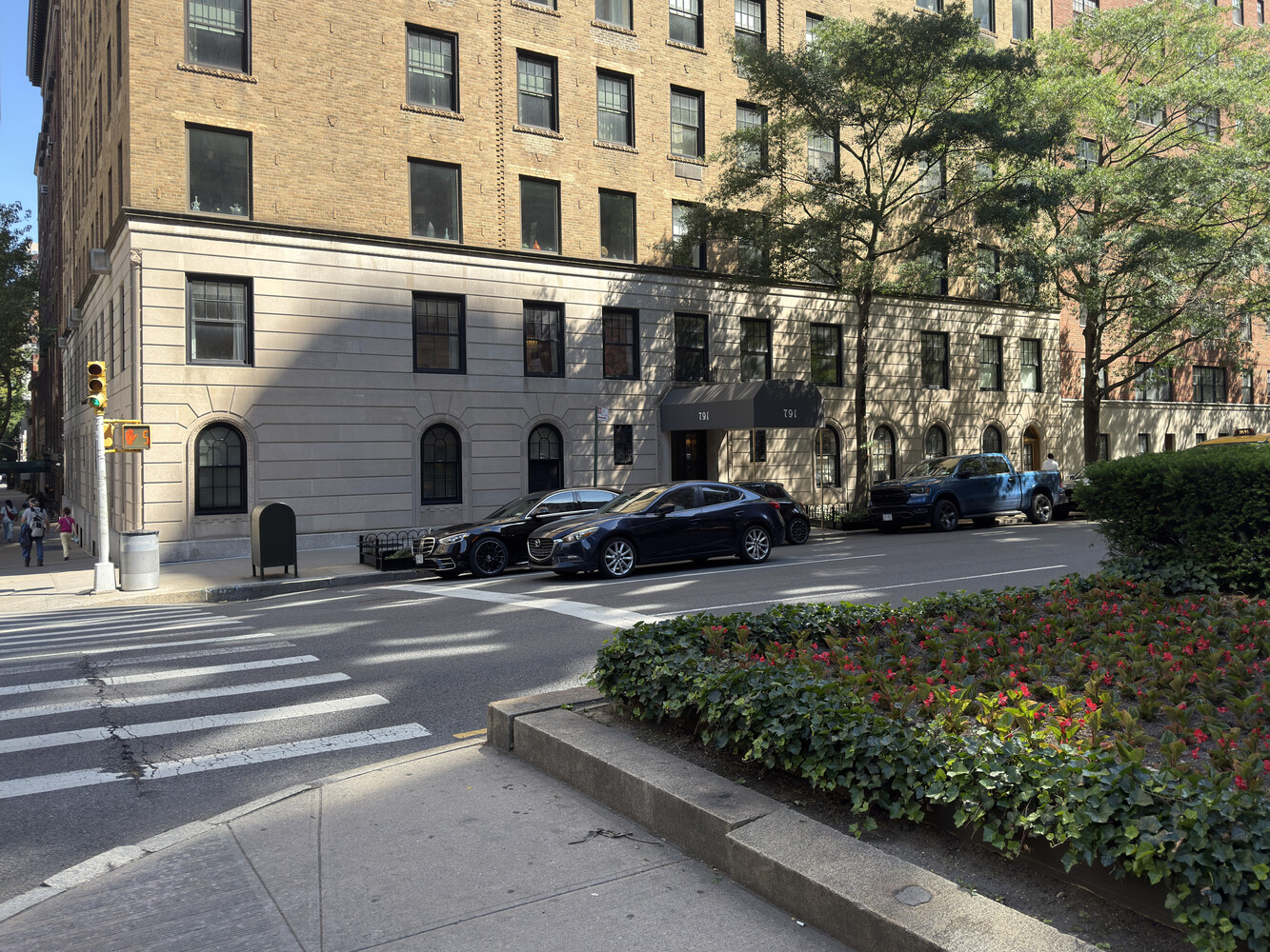 791 Park Avenue 7A Upper East Side New York NY 10021
