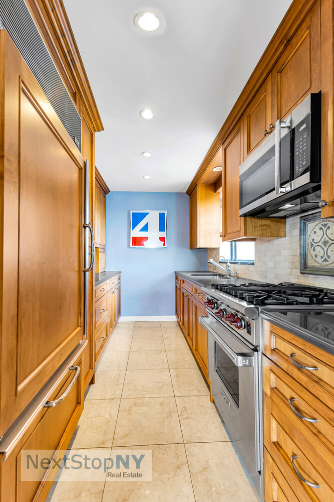 400 East 56th Street 34P Sutton Place New York NY 10022