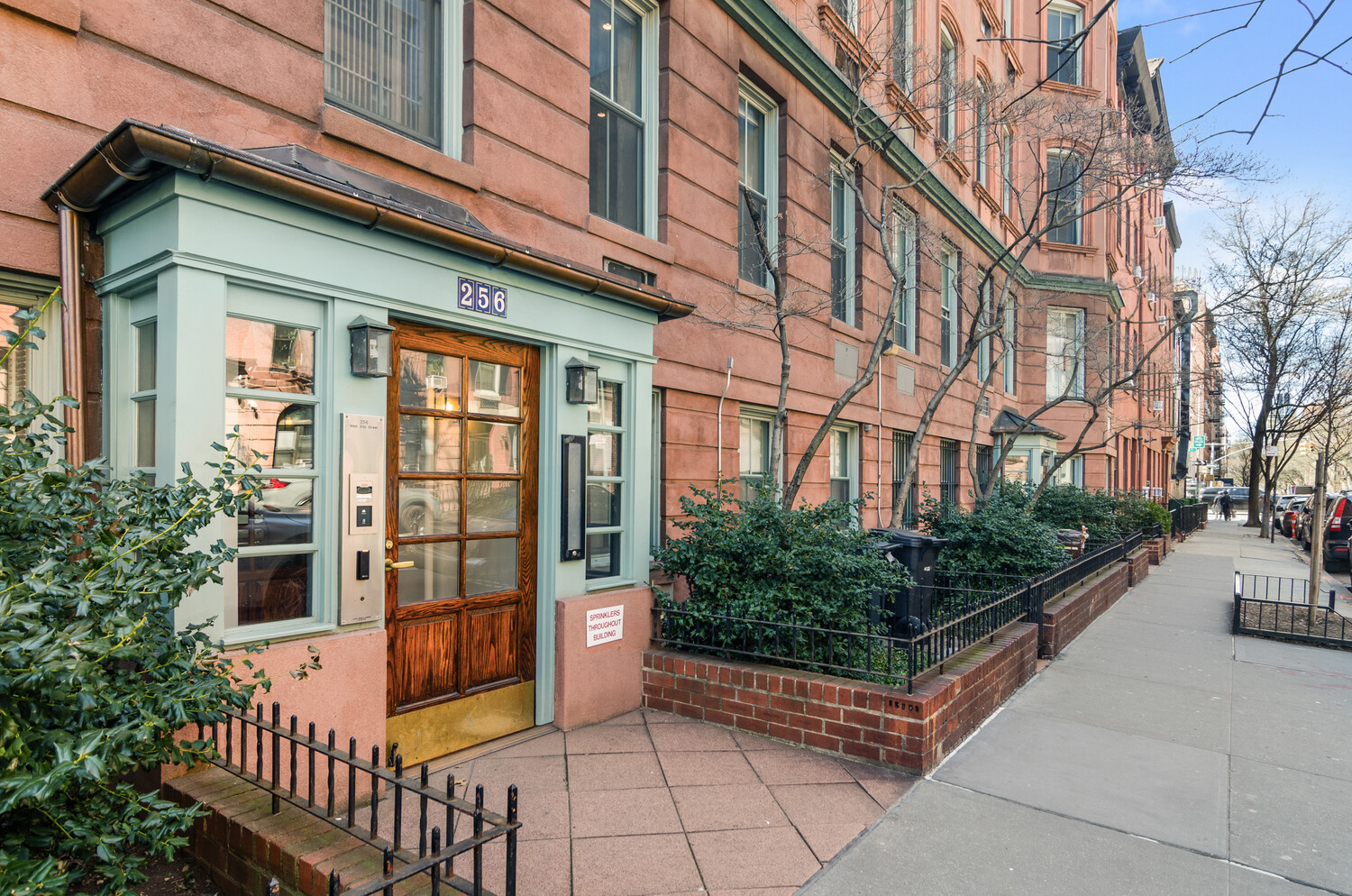 256 West 21st Street G1 Chelsea New York NY 10011