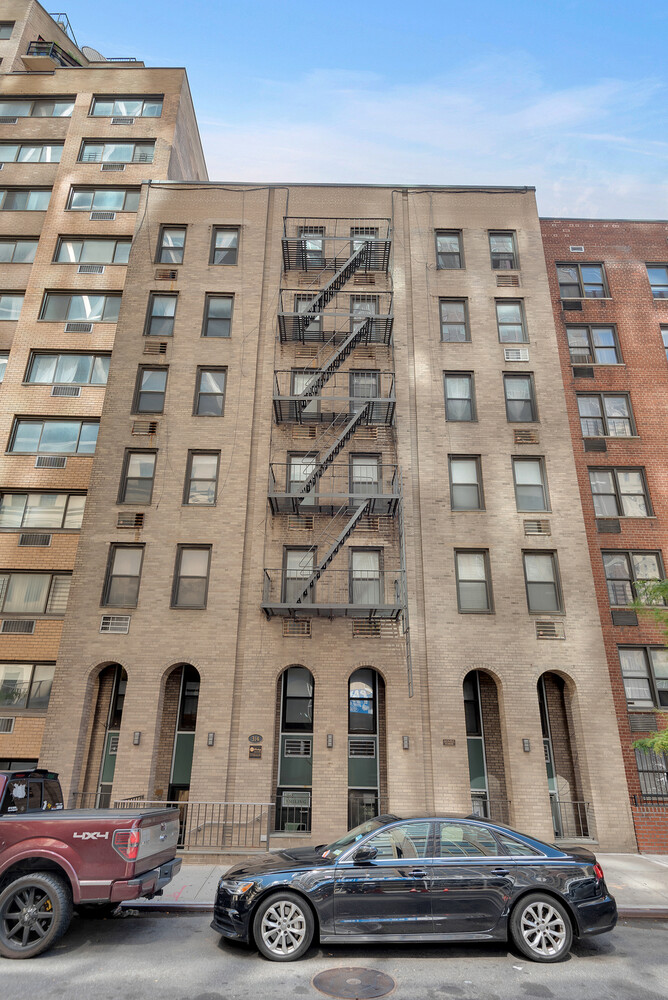 314 West 56th Street 2A Clinton New York NY 10019