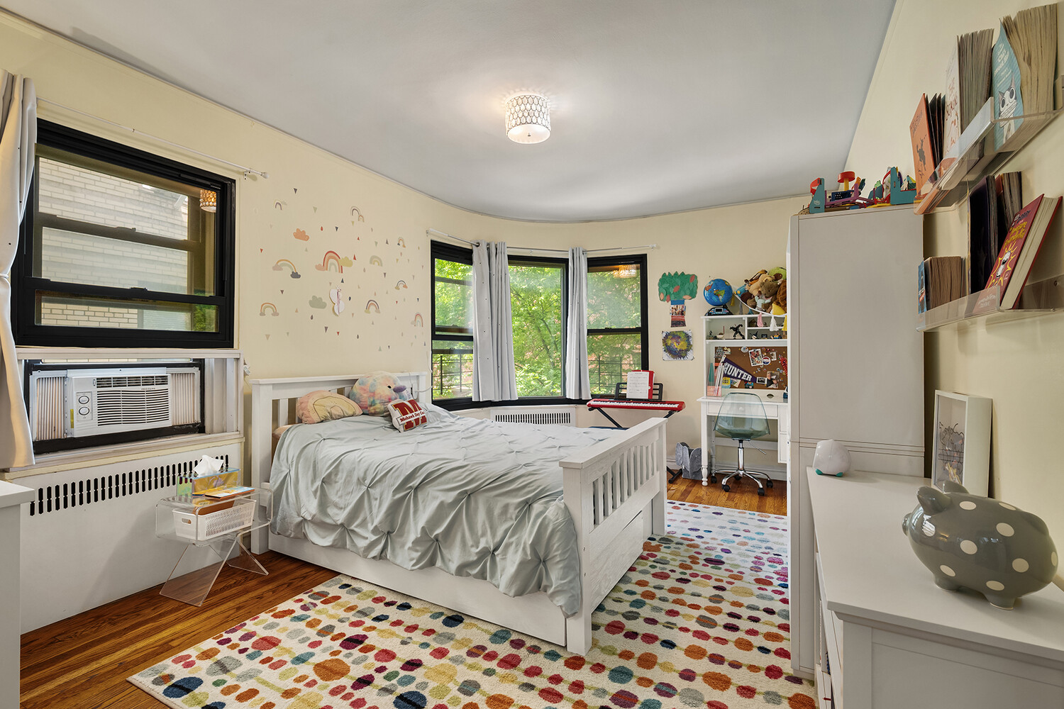 350 East 77th Street 2AB Upper East Side New York NY 10075