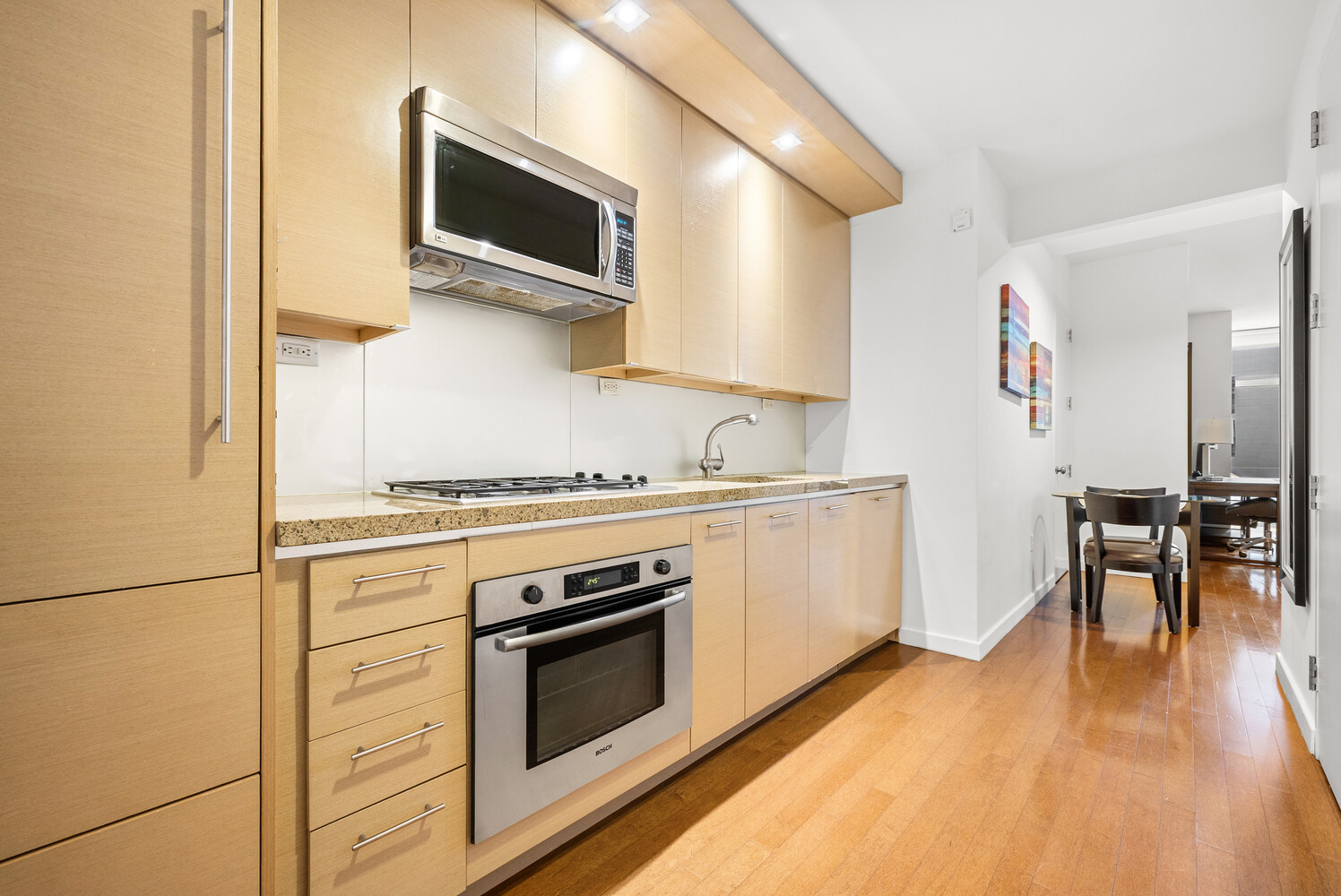 1600 Broadway Midtown West New York NY 10019