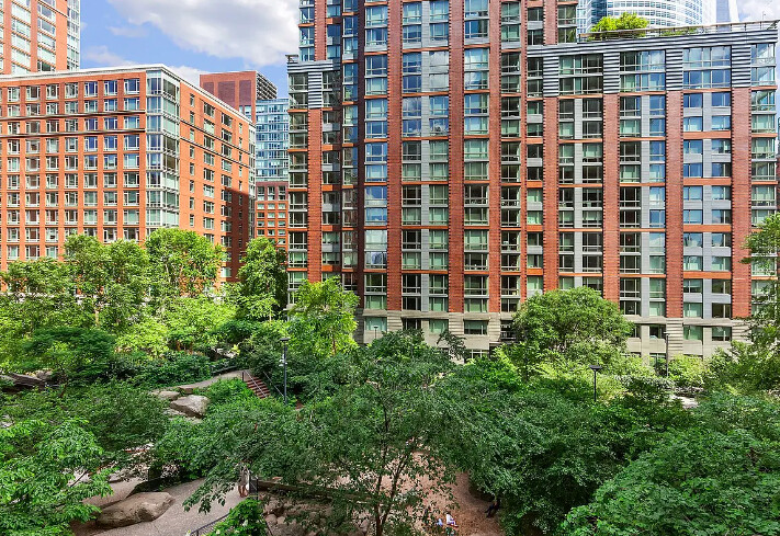 20 River Terrace 8B Battery Park City New York NY 10282