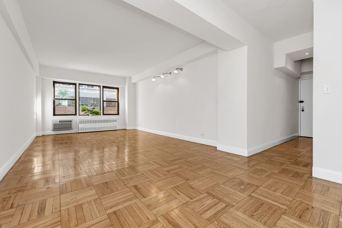 220 East 54th Street Turtle Bay New York NY 10022