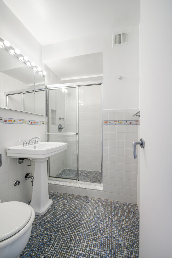 207 East 74th Street Upper East Side New York NY 10021