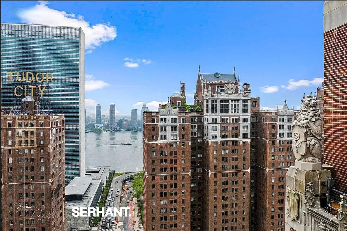 320 East 42nd Street 2318 Tudor City New York NY 10017