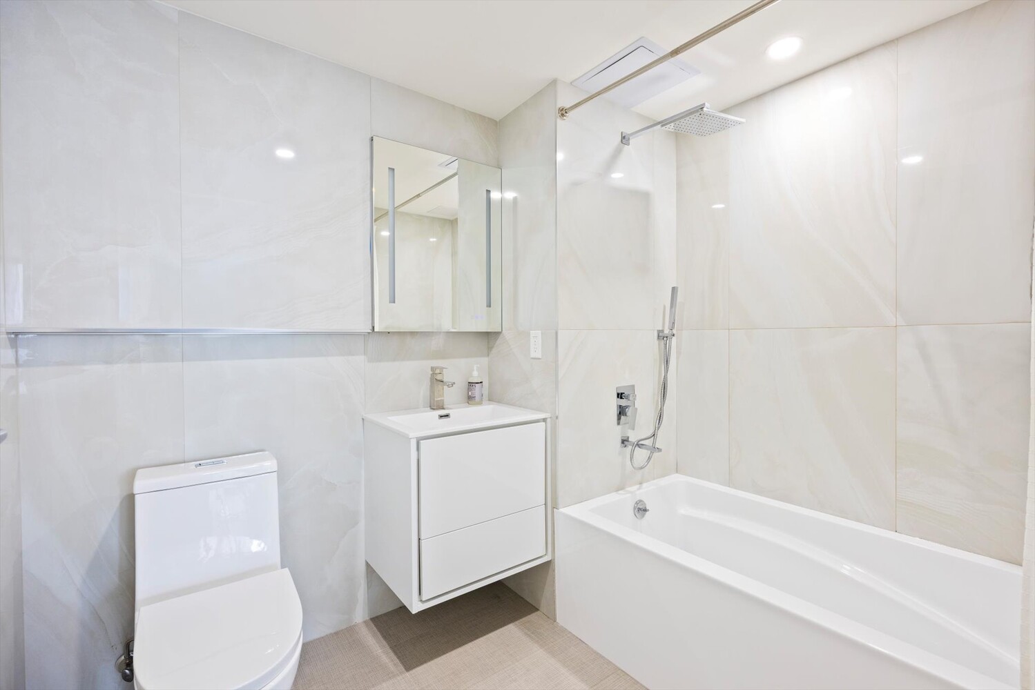 733 Ocean Parkway 9B Kensington Brooklyn NY 11230