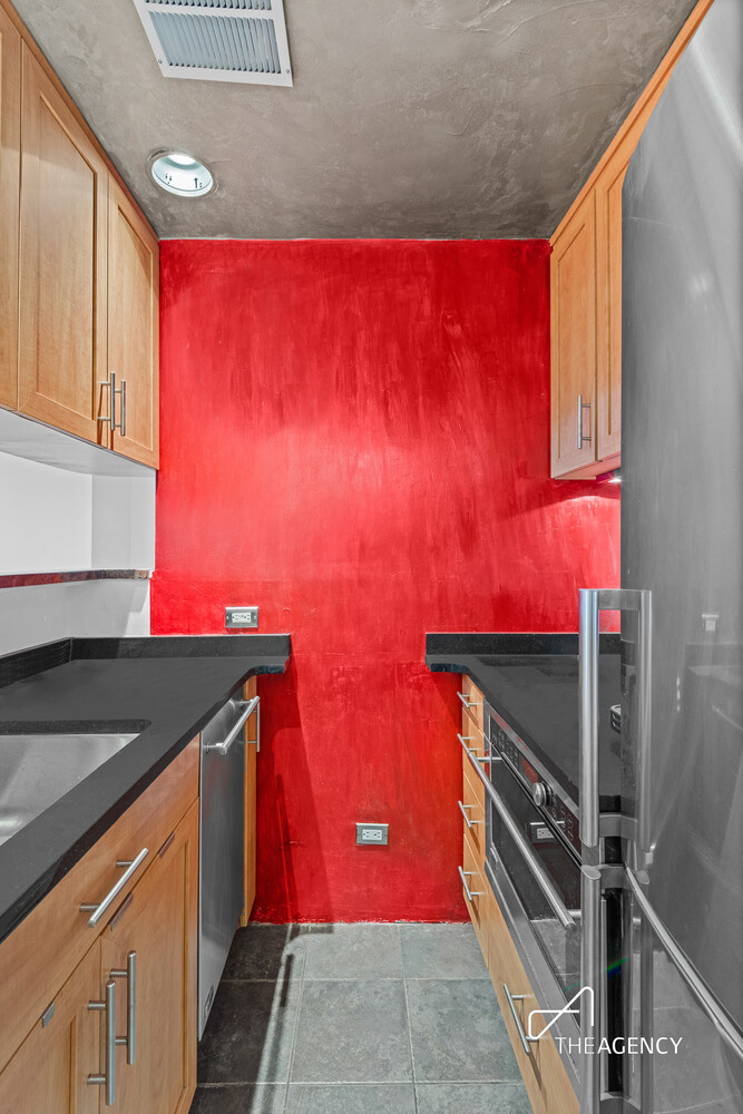 11 West 81st Street PHB Central Park West New York NY 10024