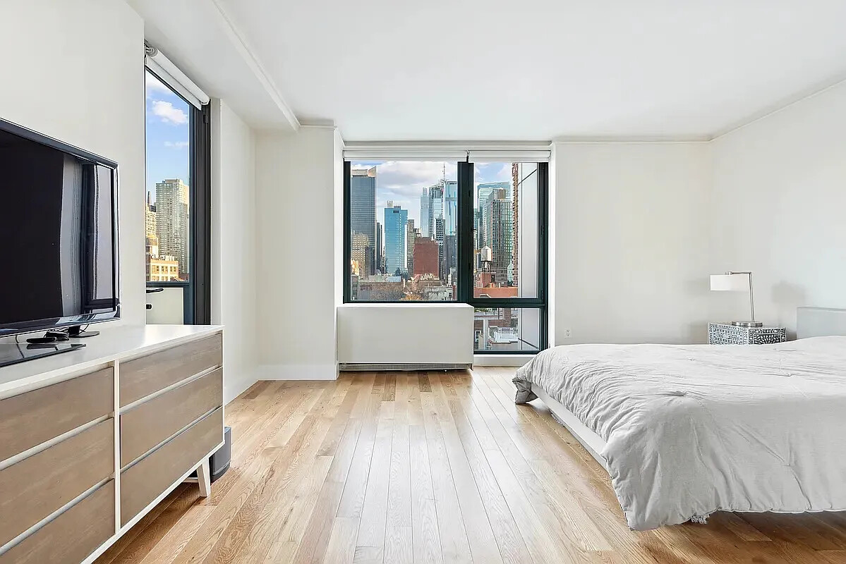 464 West 44th Street Clinton New York NY 10036