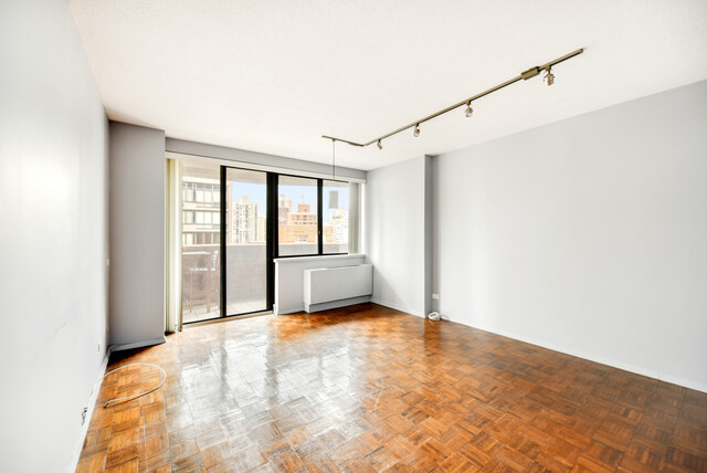 233 East 86th Street 15B Upper East Side New York NY 10028