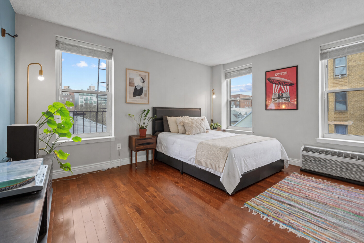 10104 4th Avenue 4D Fort Hamilton Brooklyn NY 11209