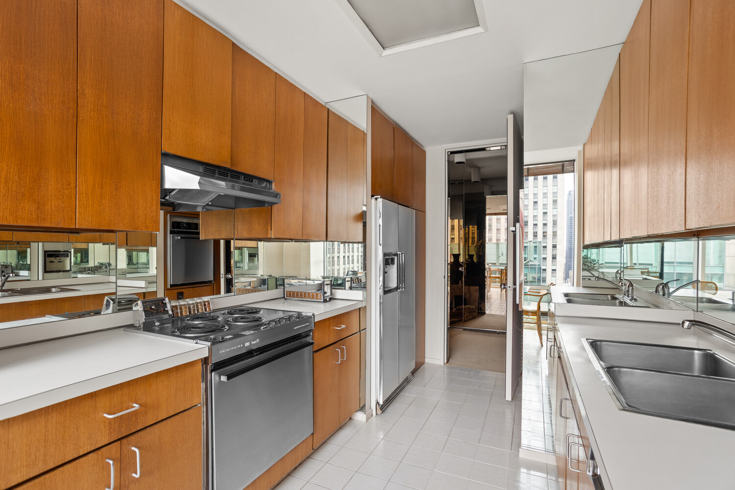 641 Fifth Avenue 23A Midtown East New York NY 10022