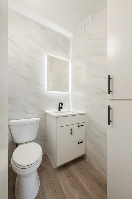 350 Albany Street 8A Battery Park City New York NY 10280