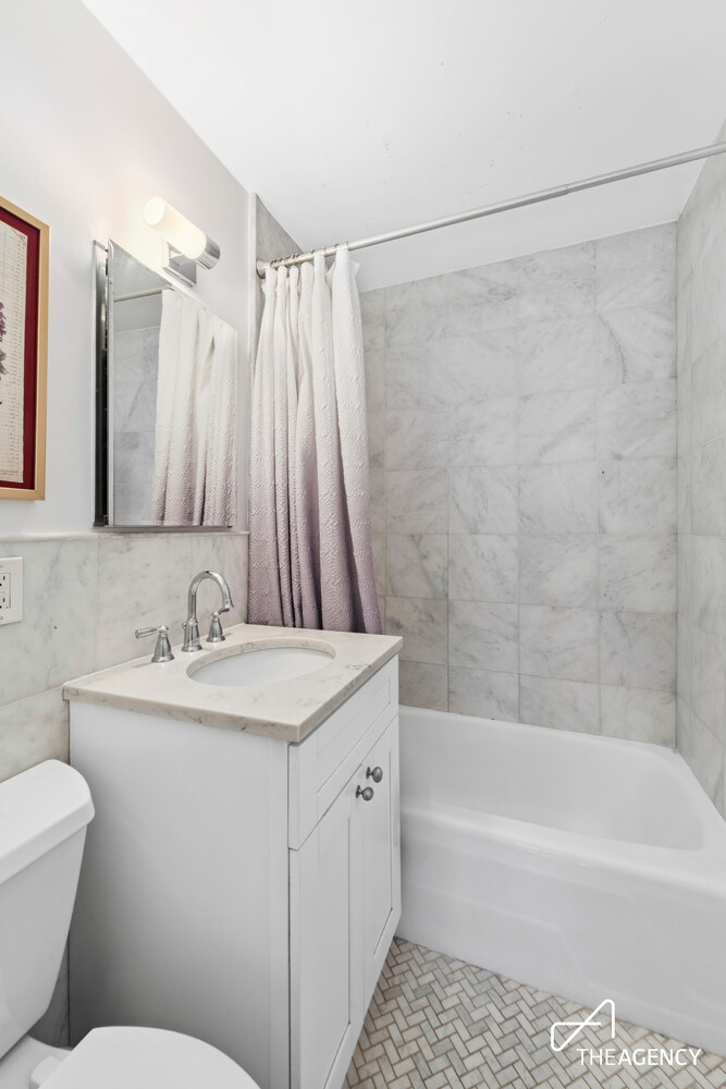 301 East 64th Street 15B Upper East Side New York NY 10065