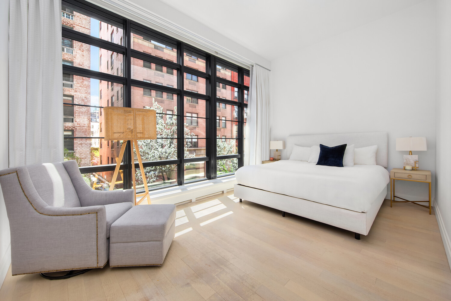 150 Charles Street M8 W. Greenwich Village New York NY 10014