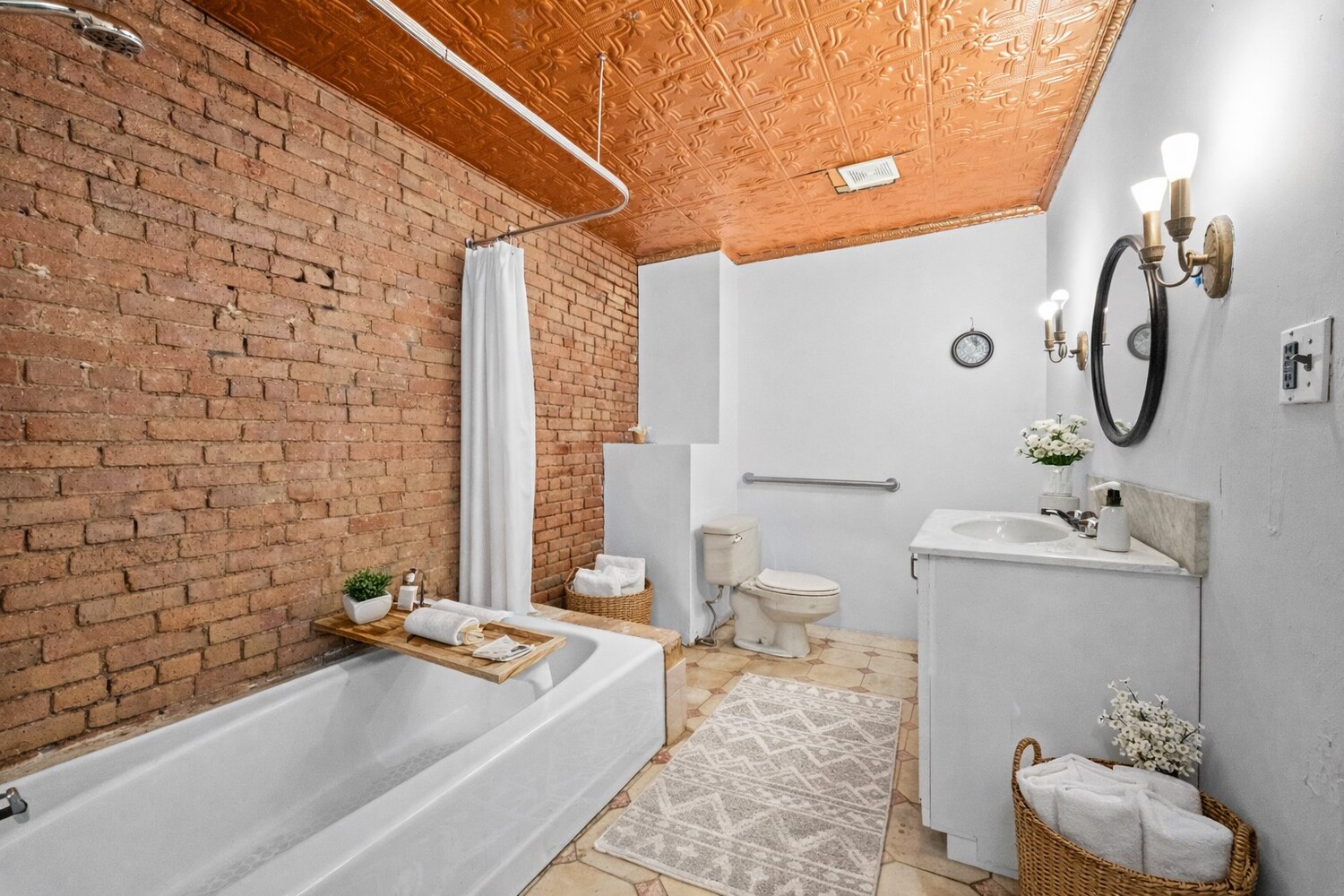 100 Prince Street 5W Soho New York NY 10012