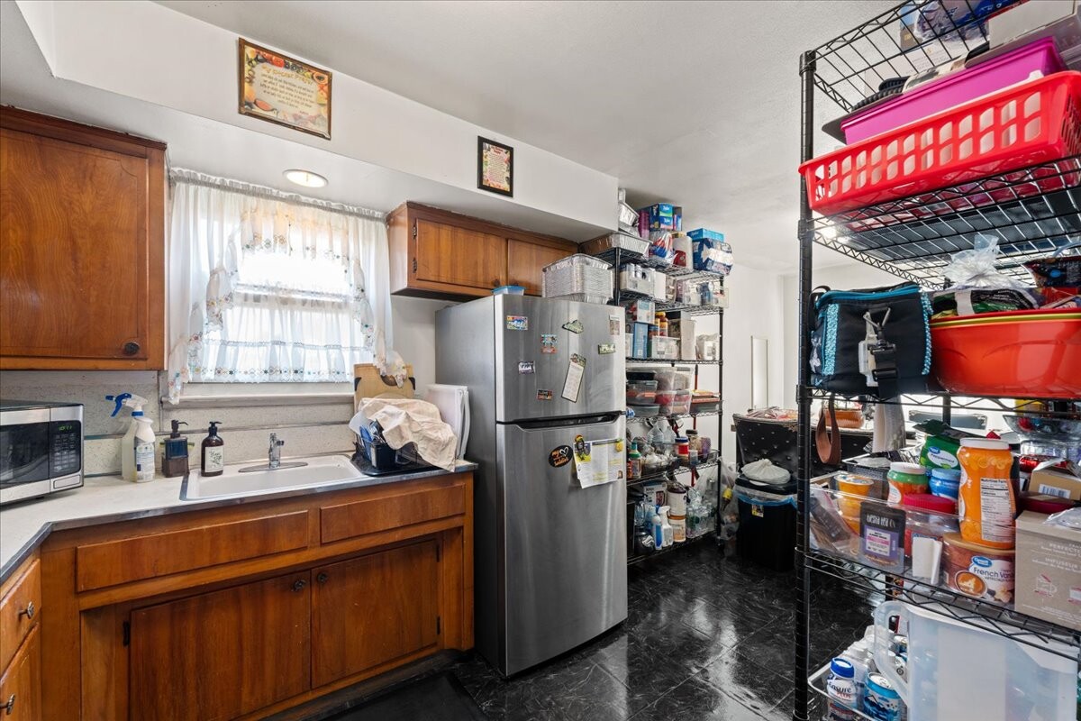 716 Hemlock Street City Line Brooklyn NY 11208