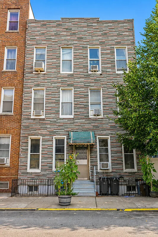 10-47 47th Avenue Long Island City Queens NY 11101