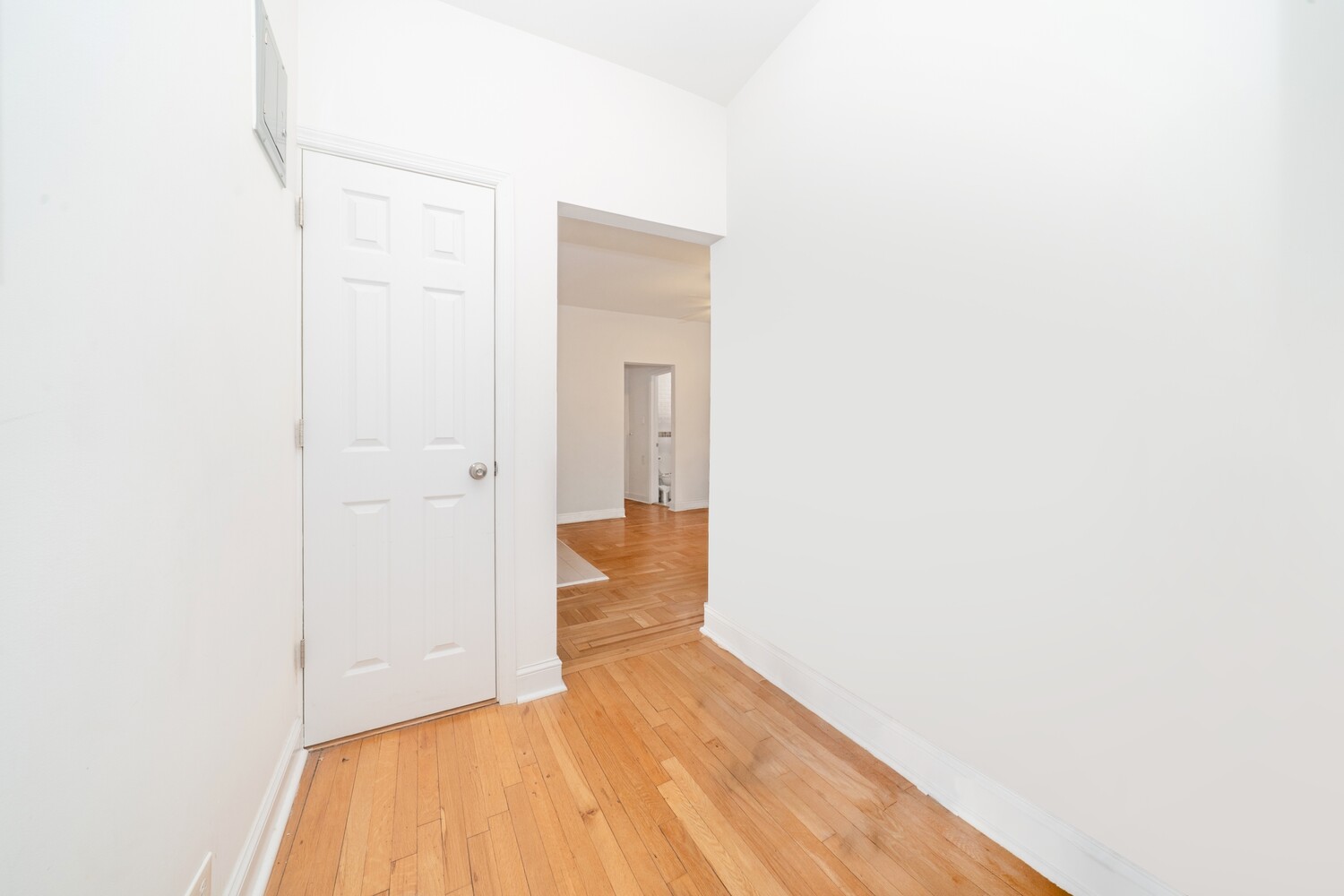 41-41 41st Street 4G Sunnyside Queens NY 11104