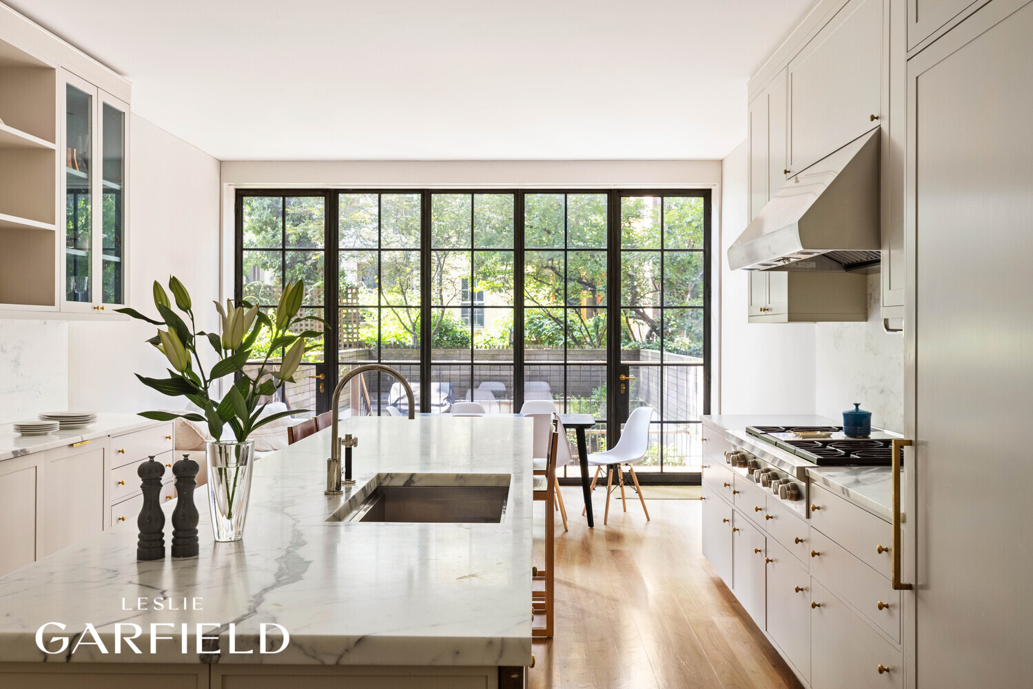 354 West 20th Street Chelsea New York, NY 10011