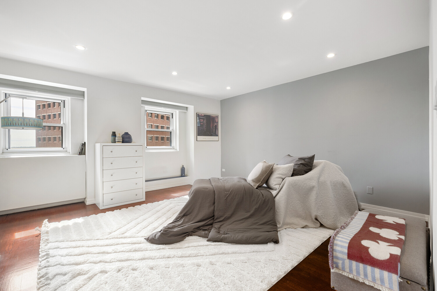 3 Hanover Square 19J Financial District New York NY 10004