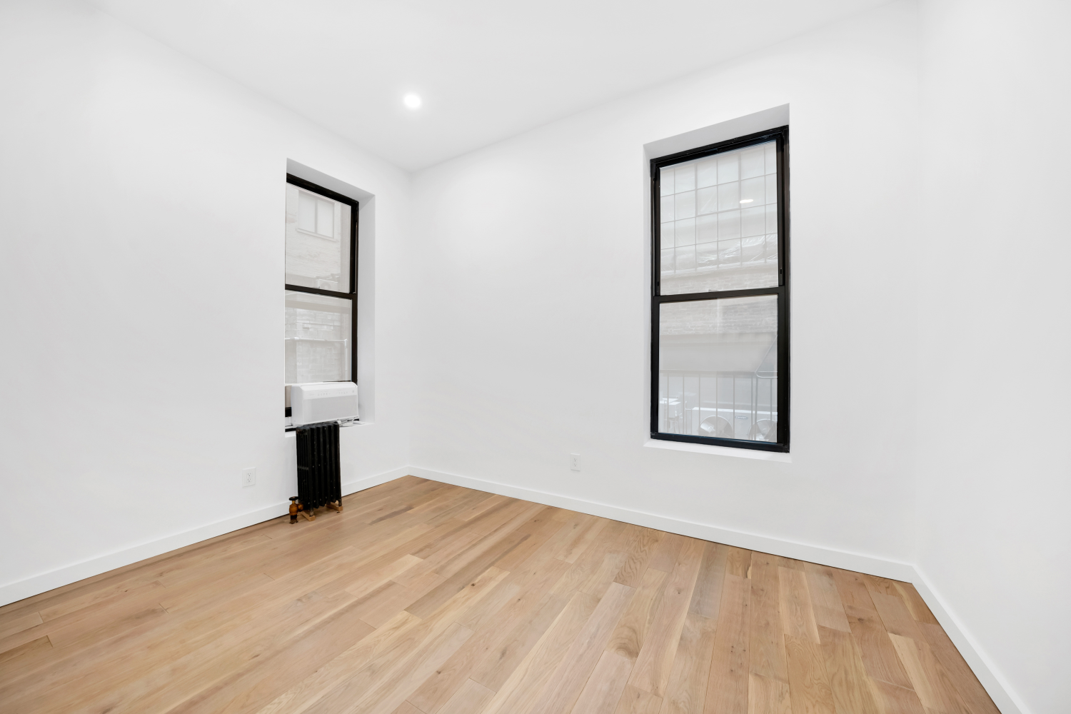 135 West 16th Street 111 Chelsea New York NY 10011