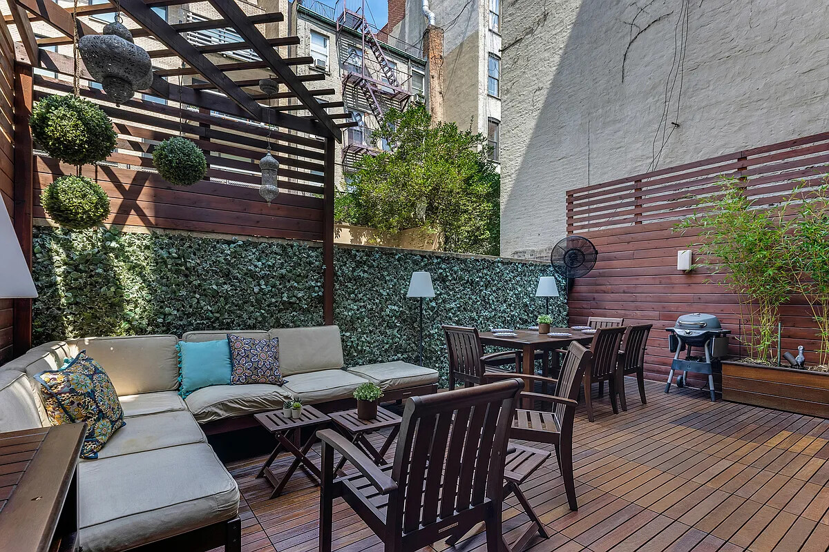 65 Thompson Street Soho New York NY 10012