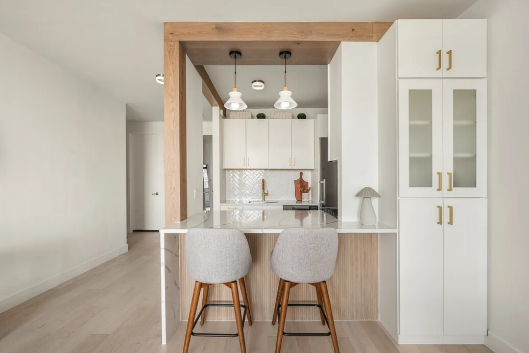 350 Albany Street 8A Battery Park City New York NY 10280