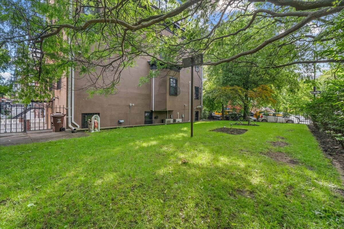 485 Clinton Street Carroll Gardens Brooklyn NY 11231
