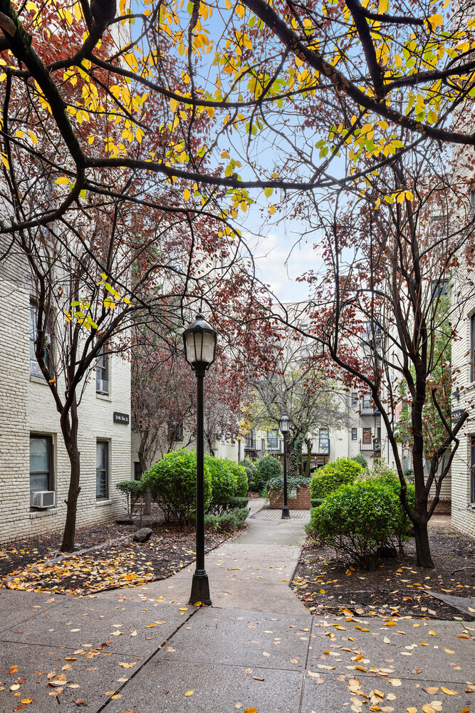 21-06 35th Street Steinway-Ditmars Queens NY 11105