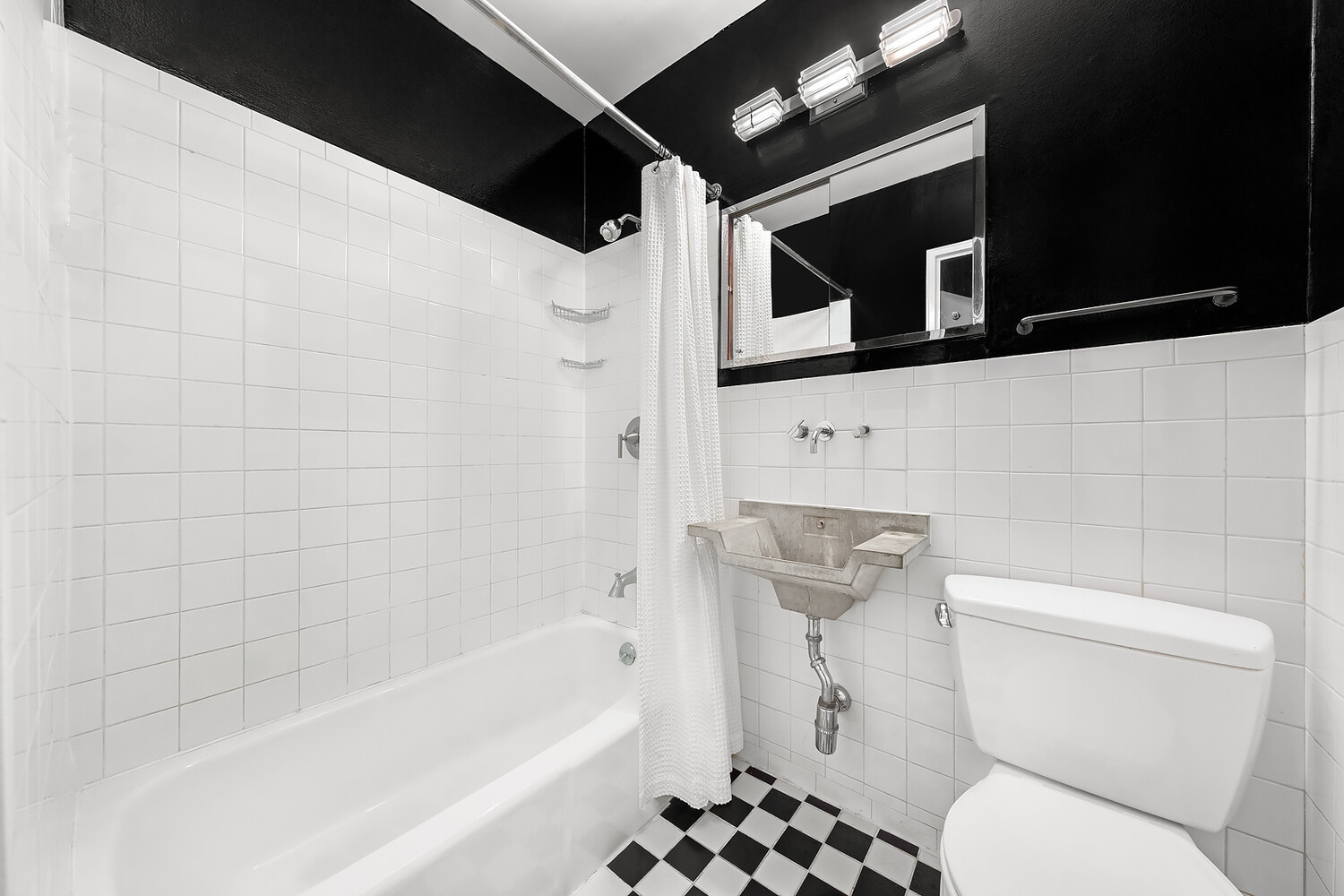 221 West 14th Street 3A Chelsea New York NY 10011