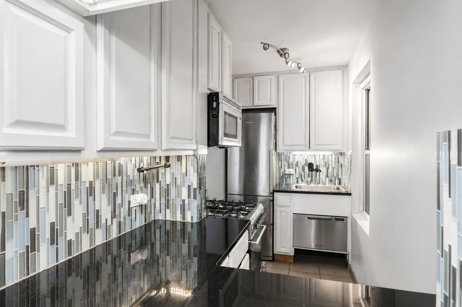 435 East 77th Street 7C Upper East Side New York NY 10075